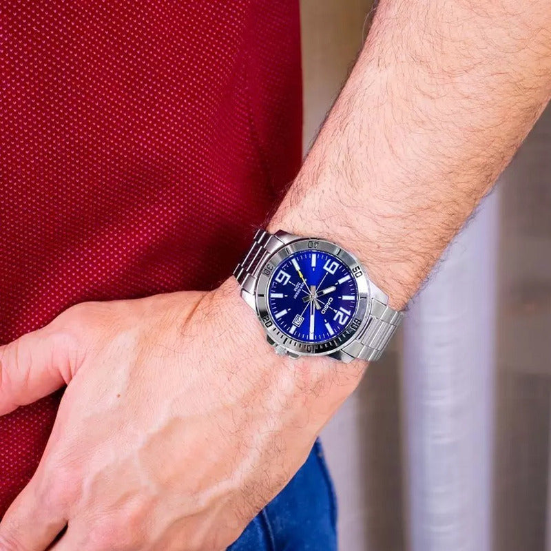 Reloj Casio Mtpvd01 2b Hombre Acero Fechador Correa Plateado Bisel Plateado Fondo Azul Marino Mtp-vd01d-2b