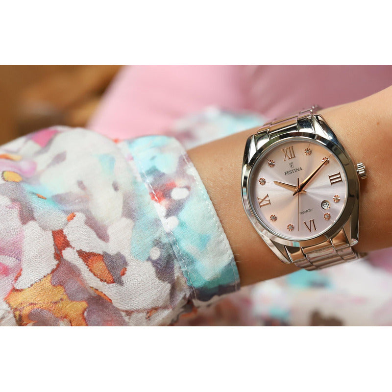 Reloj De Mujer Festina Boyfriend Con Piedras De Acero F16790 Color Del Fondo Lila Claro Color De La Malla Plateado Color Del Bisel Plateado Rosa