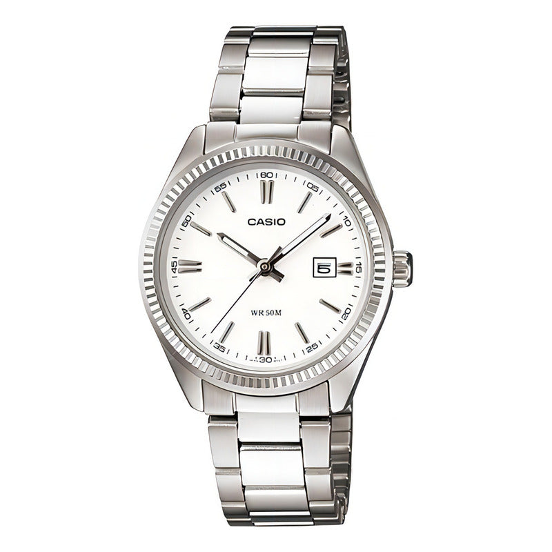 Reloj Casio Para Mujer De Acero Inoxidable, Plateado Con Bisel Ondulado Blanco