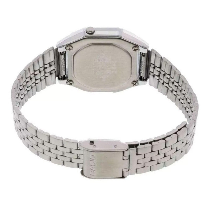 Reloj Casio La-680wa-7 Cuarzo Para Dama Color De La Correa Acero Color Del Bisel Plata Color Del Fondo Digital Plateado