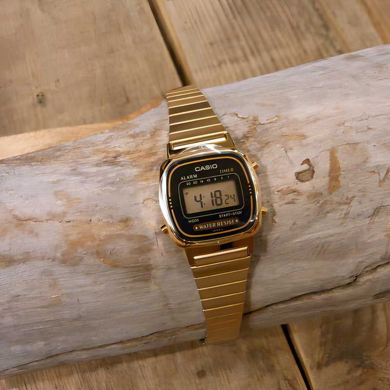 Reloj Casio La670wga-1d Vintage Mujer Dorado Negro