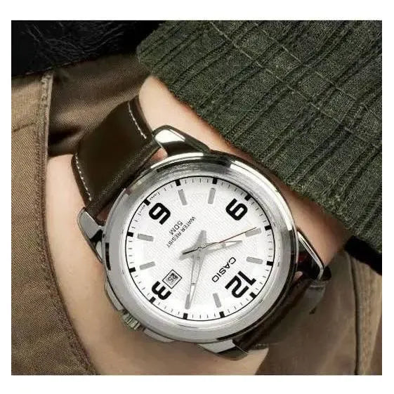 Reloj Casio Mtp-1314l-7a 50m Wr Acero Cuero Fechador Hombre Marrón Oscuro Plateado