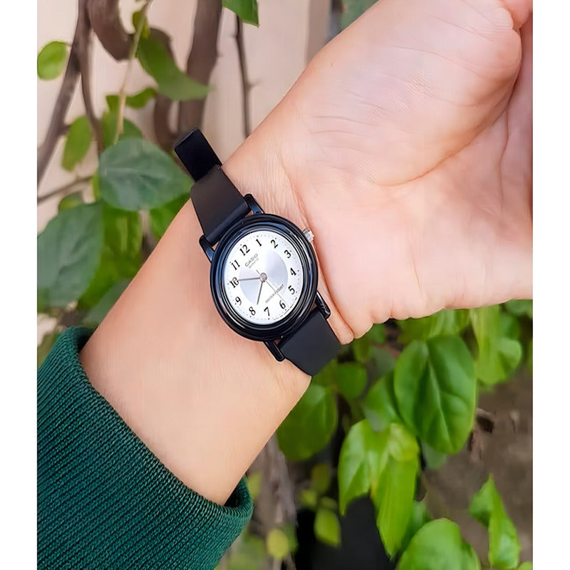 Reloj Casio Lq_139amv_7b3l Negro Mujer Blanco
