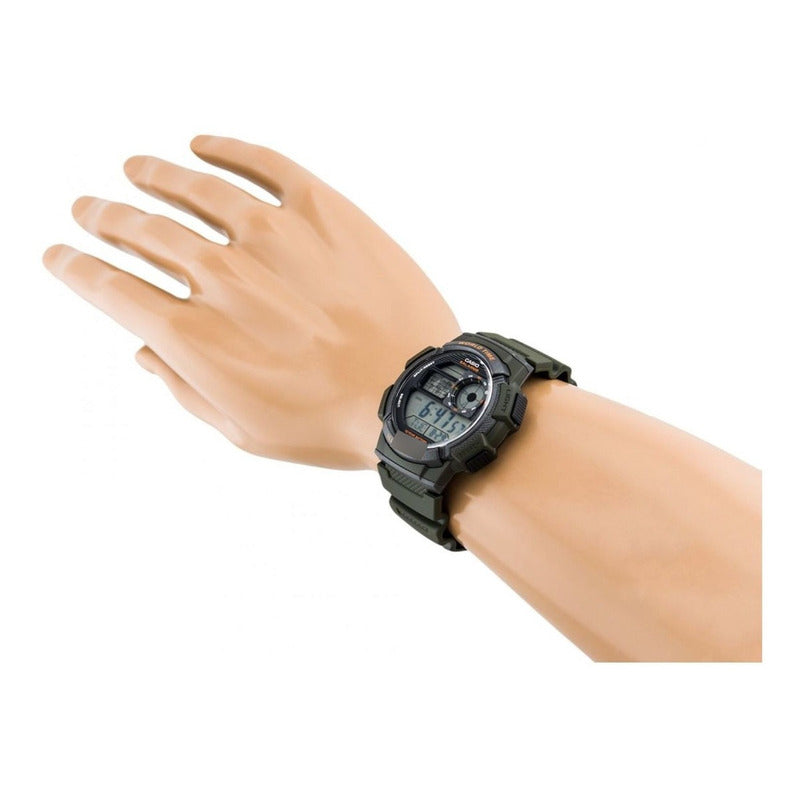 Reloj Pulsera Casio Youth Series Ae-1000w-3a Hombre Verde Oscuro Negro Gris Claro