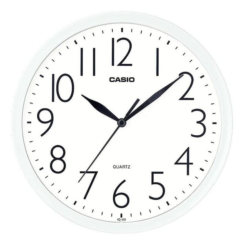 Reloj Pared Casio Iq-05-7 Blanco Blanco