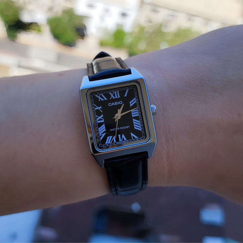 Reloj Casio Dama Correa Piel Genuina Ltp-v007l-1bu Negro Plateado