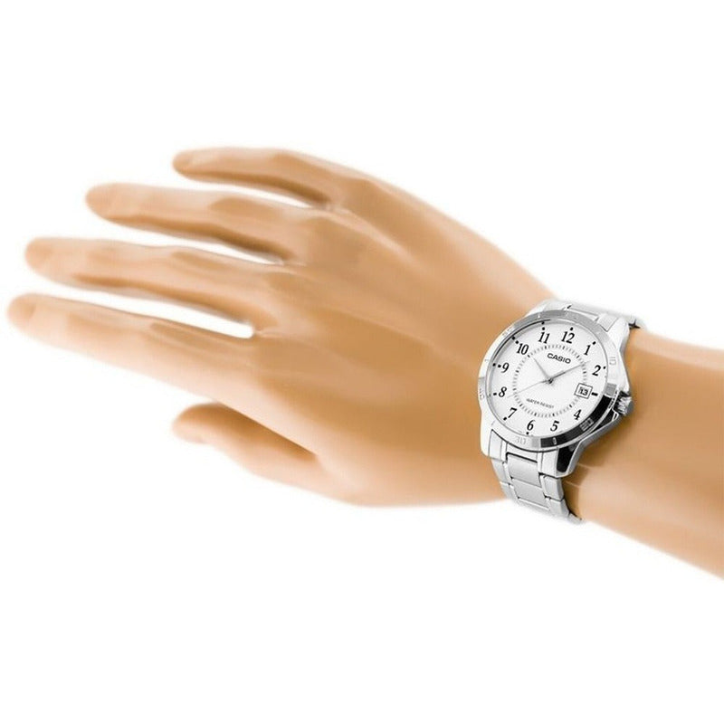 Reloj Pulsera Casio Mtp-v004d-7b Con Correa De Acero Inoxidable Color Plata - Fondo Blanco