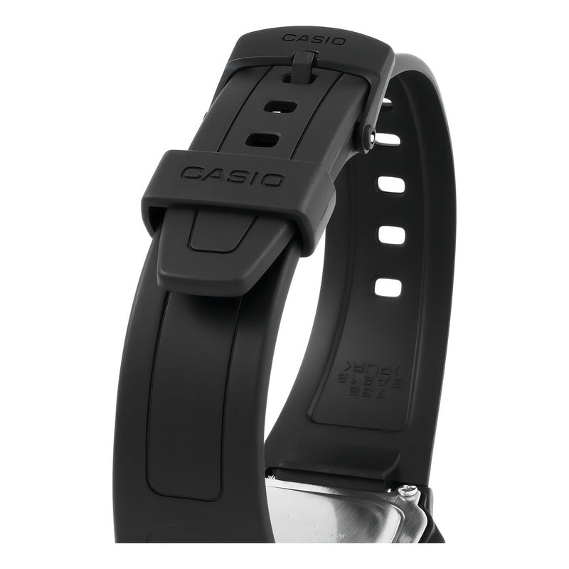 Reloj Pulsera Casio Digital Con Correa De Resina Color Negro - Fondo Blanco