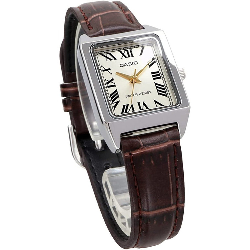 Reloj Casio Mujer Ltp V007l Numeros Romanos Caratula Dorada Correa Marron Cuero Plateado Beige