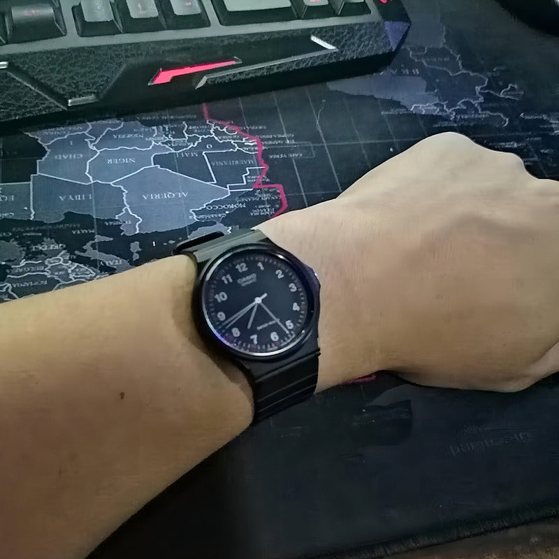 Reloj Pulsera Casio Mq-24-1bl Con Correa De Resina Color Negro