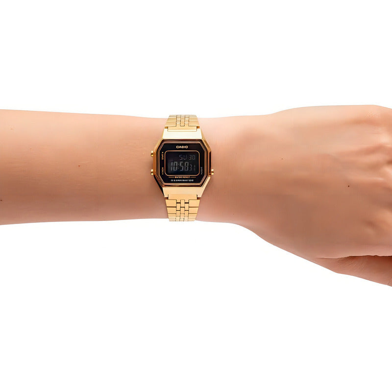 Reloj Casio Digital Dorado Para Mujer Con Correa De Acero Inoxidable Negro