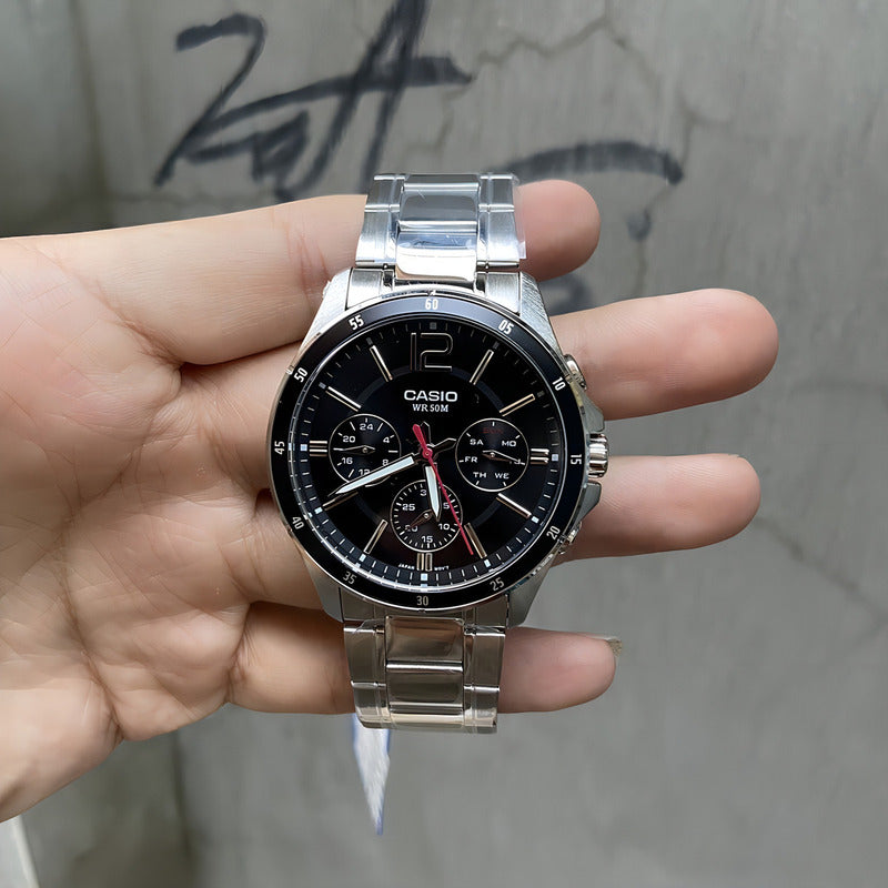 Reloj Casio Mtp-1374d Para Hombre Con Correa De Acero Inoxidable Y Fondo Negro Plateada Negro 1av