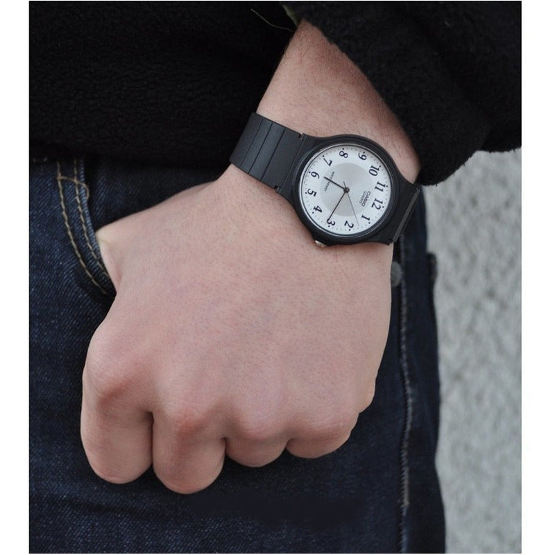 Reloj Casio Negro Mq-24 Colores Surtidos/relojesymas Blanco 7b3