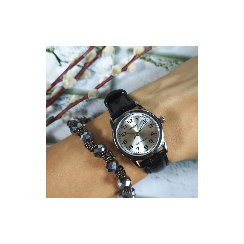 Reloj Casio Dama Ltp-v001l-7b Negro Relojesymas - Negro - Plateado - Plateado