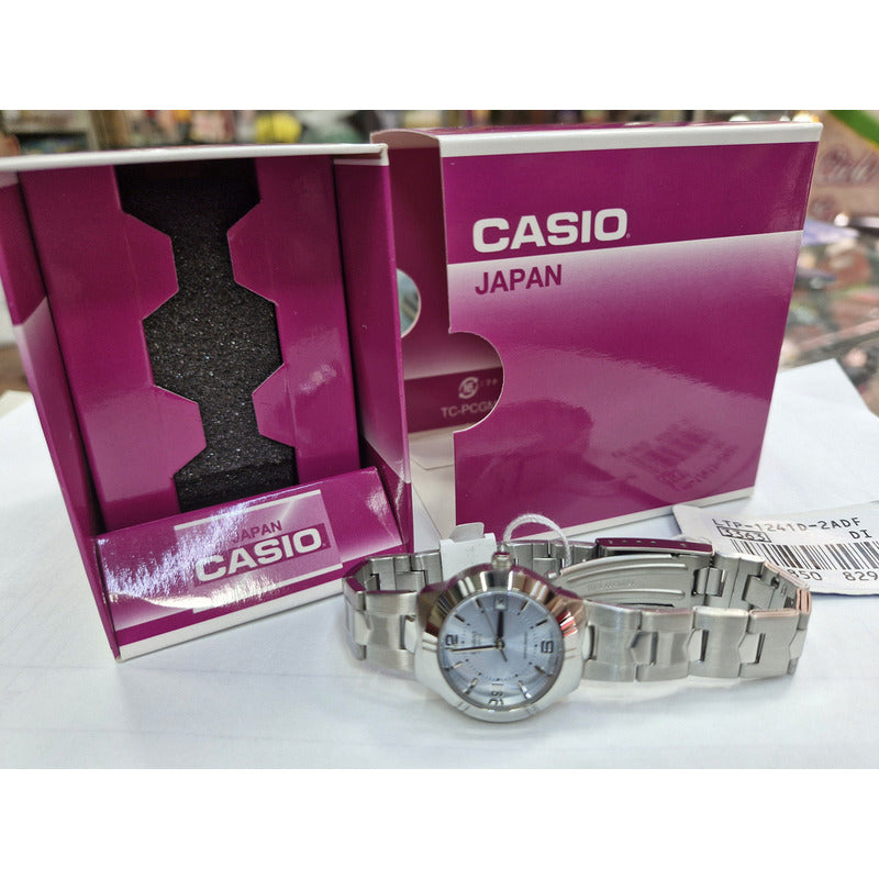 Reloj Casio Mujer Modelo Ltp-1241d-2adf Plateado Azul Claro
