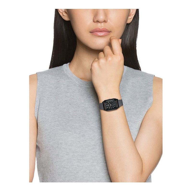 Reloj Casio Para Mujer Clasico Elegante Lq-142-7b Negro Blanco