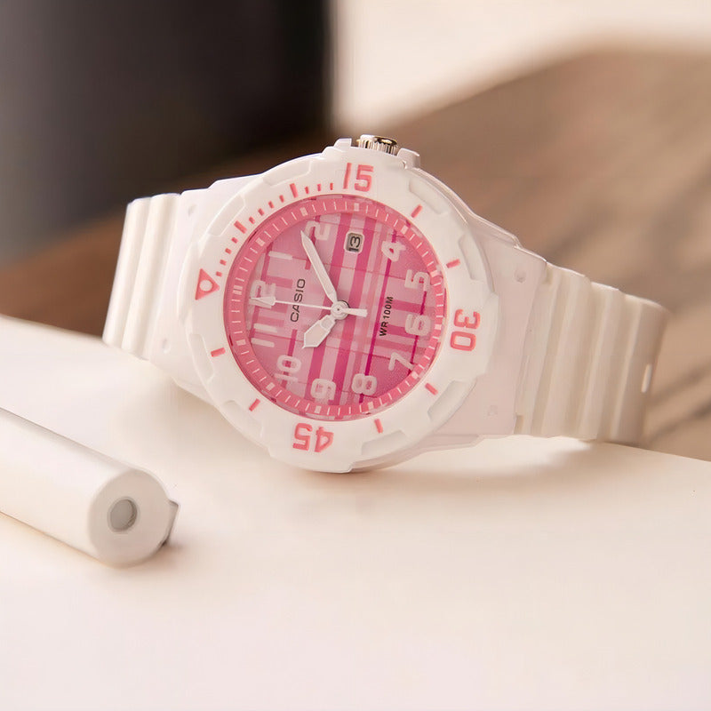 Reloj Casio Deportivo Dama Lrw-200h-4cv Color De La Correa Blanco Color Del Bisel Blanco Color Del Fondo Rosa