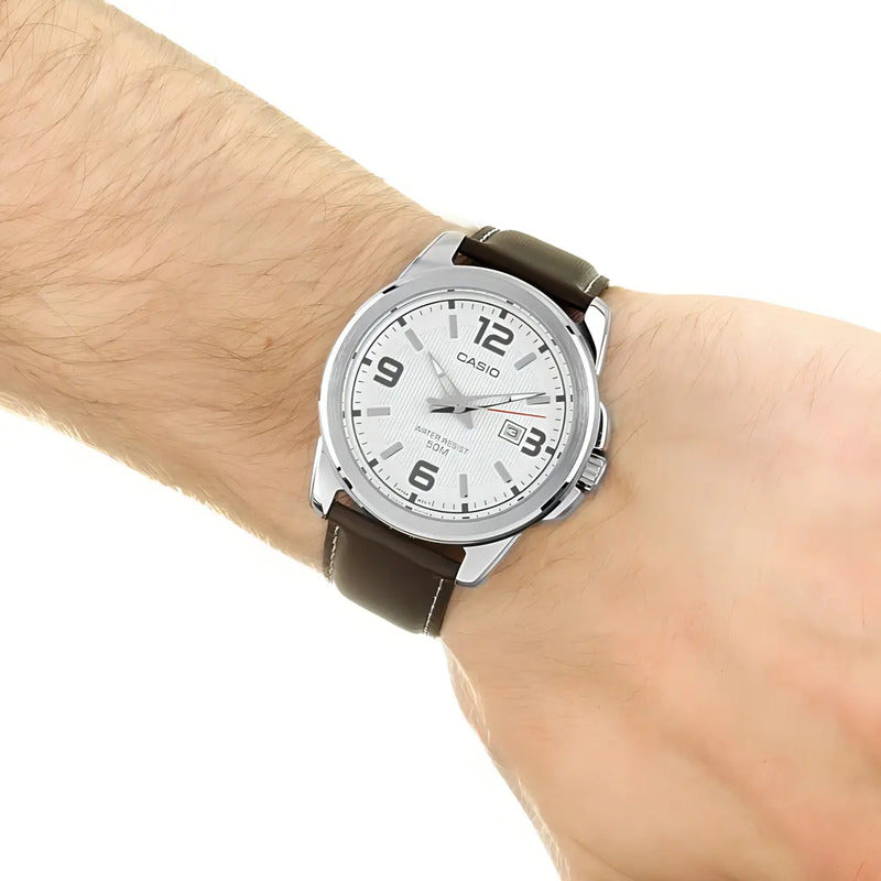 Reloj Casio Mtp-1314l-7a 50m Wr Acero Cuero Fechador Hombre Marrón Oscuro Plateado