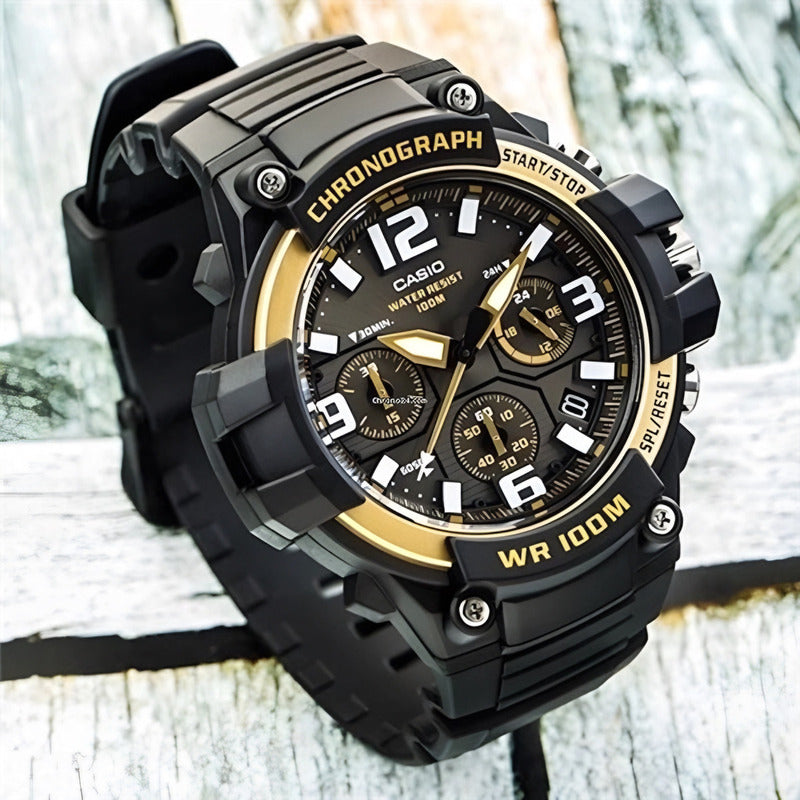 Reloj Casio Mundial Mcw-100h-9a2vdf G-shock Unisex De Resina Color De Correa Negro Dorado