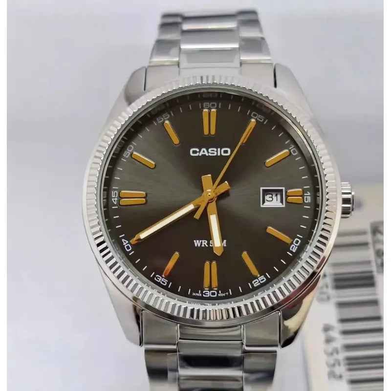 Reloj Casio Mtp-1302d-1a2 Para Caballero Plateado/ Negro/oro