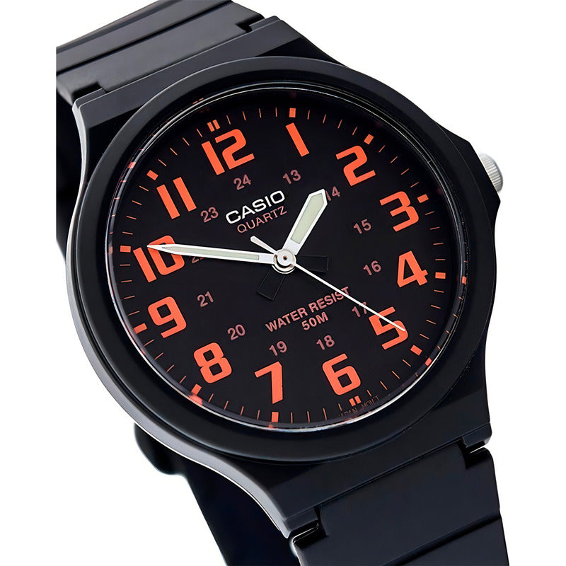 Reloj De Pulsera Casio Youth Mw-240-4bv Con Cuerpo Negro, Analógico, Para Hombre, Negro Deshecho, Con Correa De Resina Negra, Subesferas Naranjas, Manecilla Del Bisel Y Hebilla Negras.