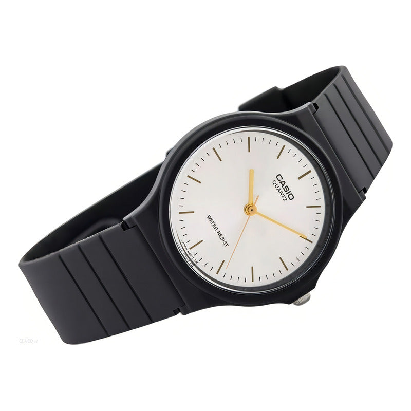 Reloj Pulsera Casio Mq-24 Con Correa De Resina Color Negro - Fondo Blanco