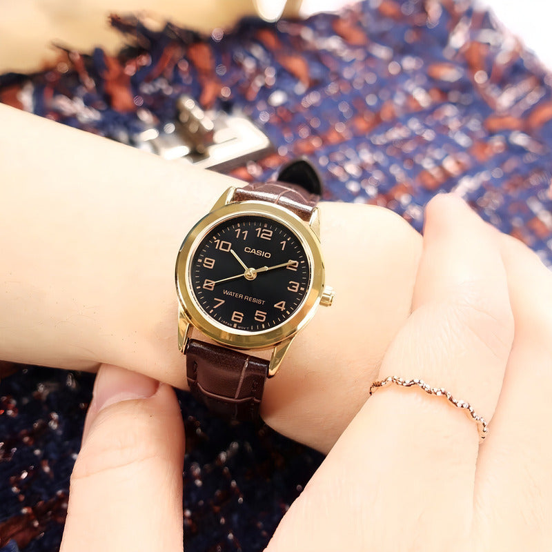Reloj Mujer Casio Ltp-v001gl-1b Origin Dorado Con Negro Marrón
