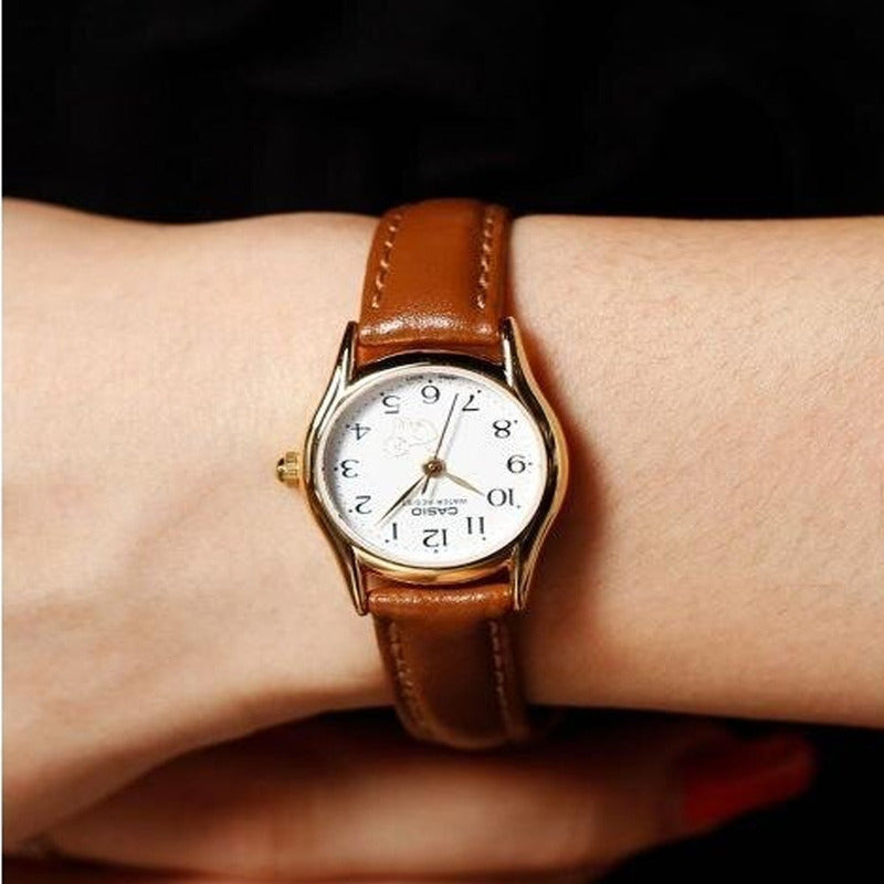 Reloj Casio Cuero Dama Ltp-1094q-7b7 Original Marrón Claro Dorado Blanco